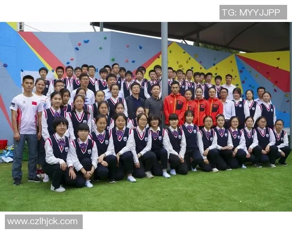 南京攀岩队与上海攀岩队的精彩对决分析与力量对比