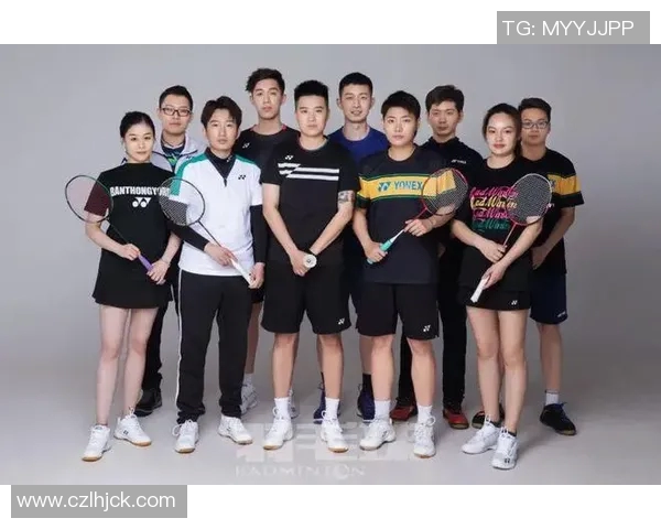 成都羽毛球队与杭州羽毛球队赛后复盘团队协作的精彩瞬间与经验分享 成都羽毛球队与杭州羽毛球队赛后复盘团队协作的精彩瞬间与经验分享